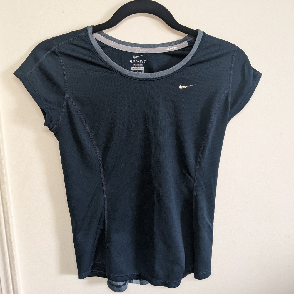 NIKE DRI FIT